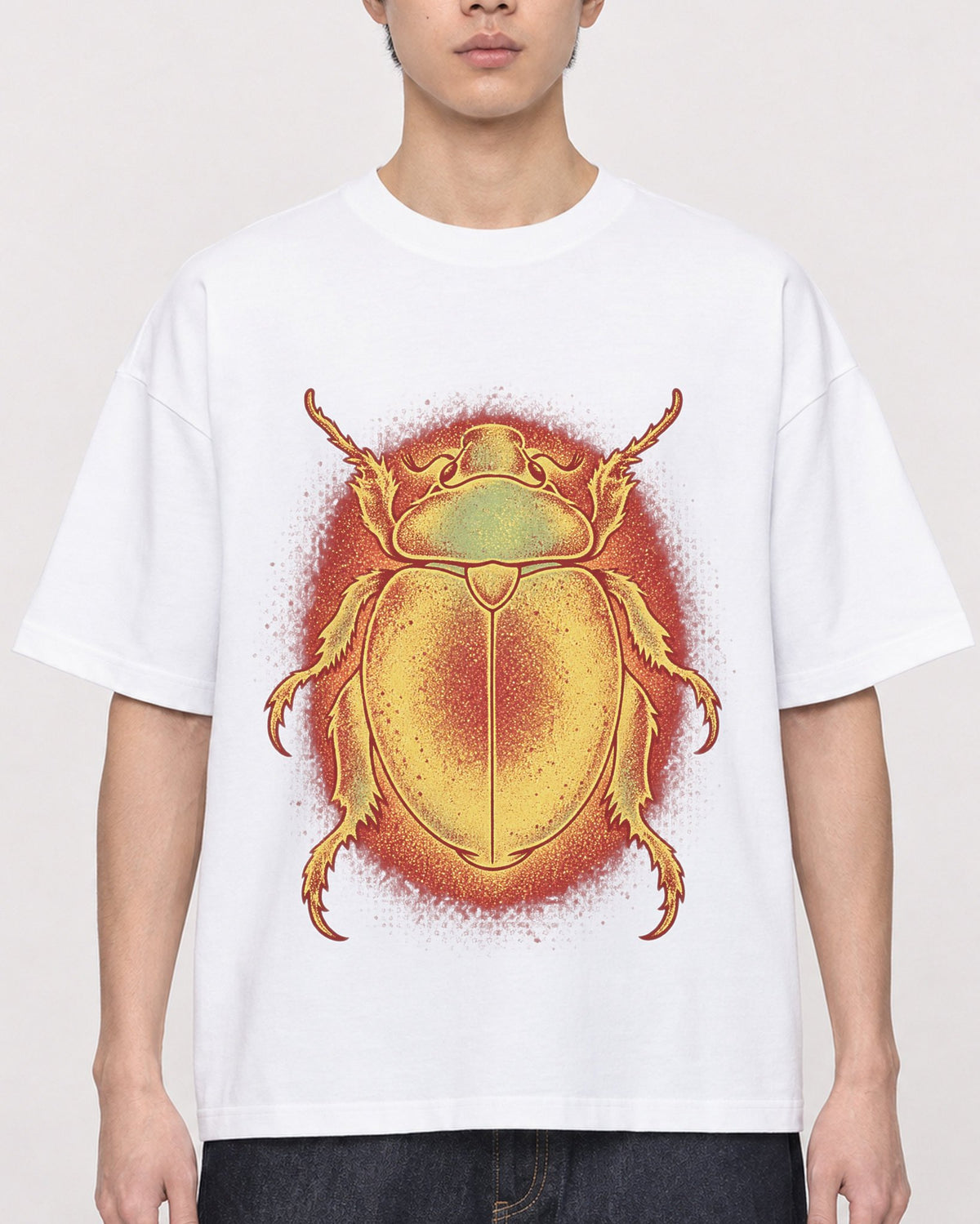 Mockup Boxy Heavyweight Tee White male close-up 01