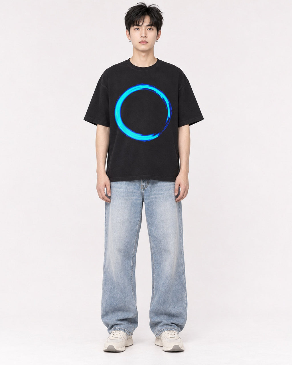 Mockup Boxy Heavyweight Tee Black male full-body 01