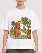 Mockup Boxy Heavyweight Tee White female close-up 12