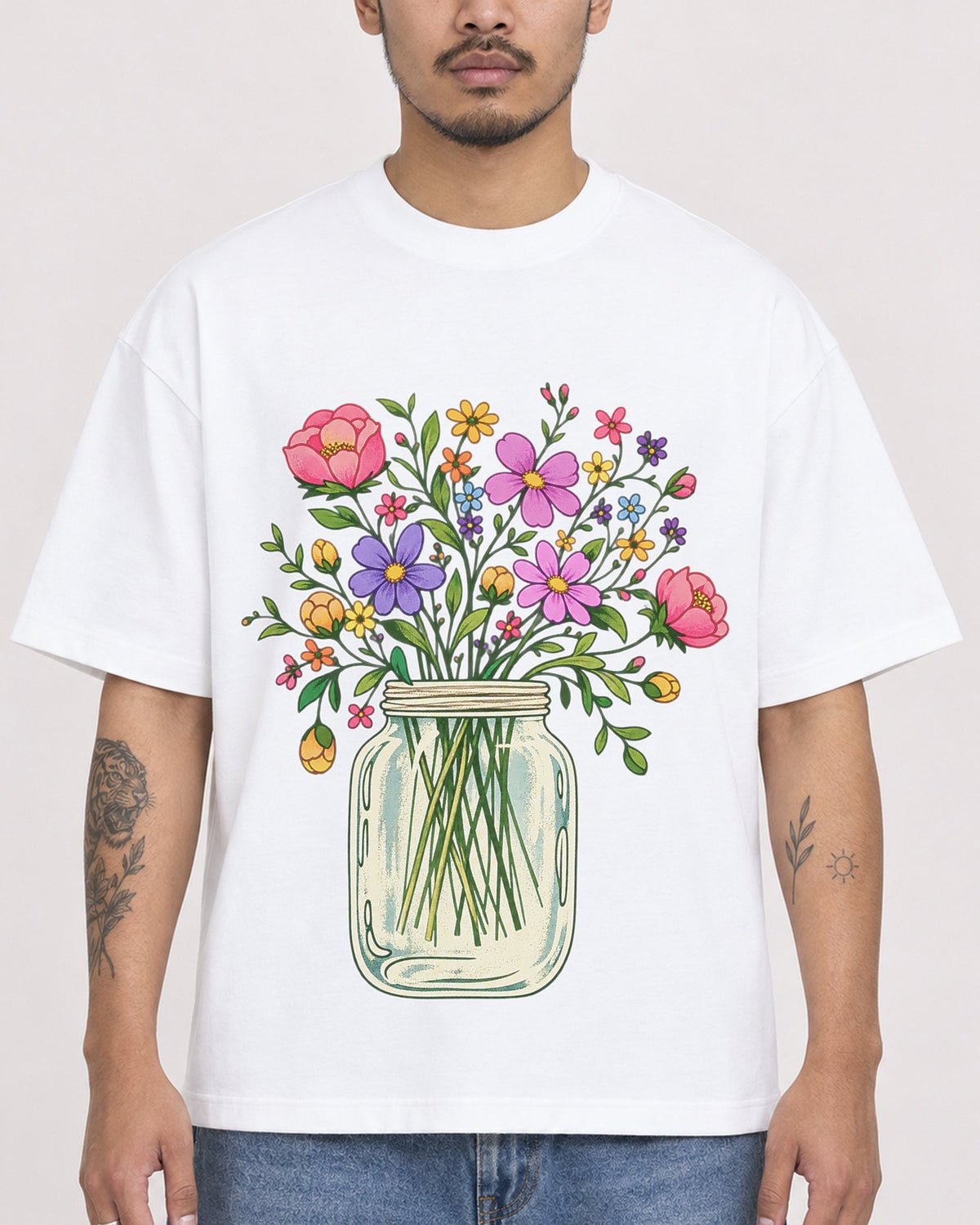 Mockup Boxy Heavyweight Tee White male close-up 12