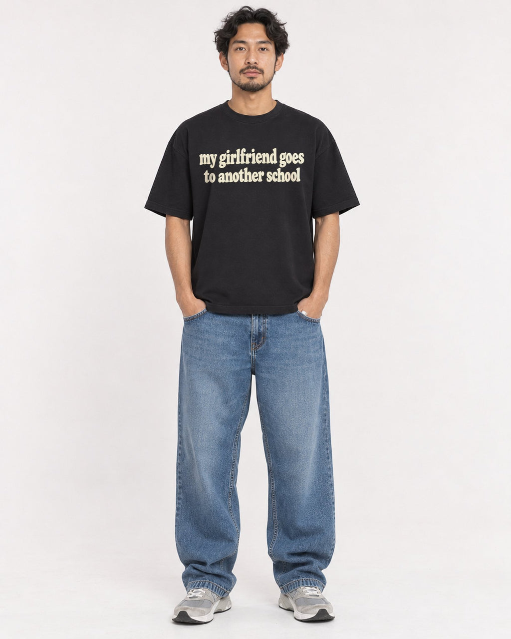 Mockup Boxy Heavyweight Tee Black male full-body 02