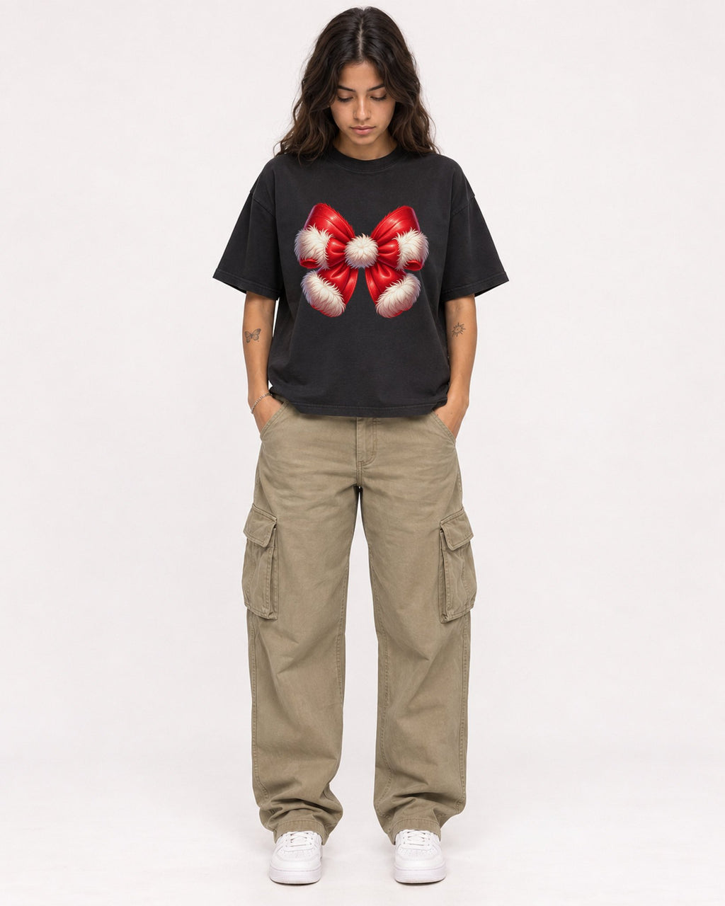Mockup Boxy Heavyweight Tee Black female full-body 06