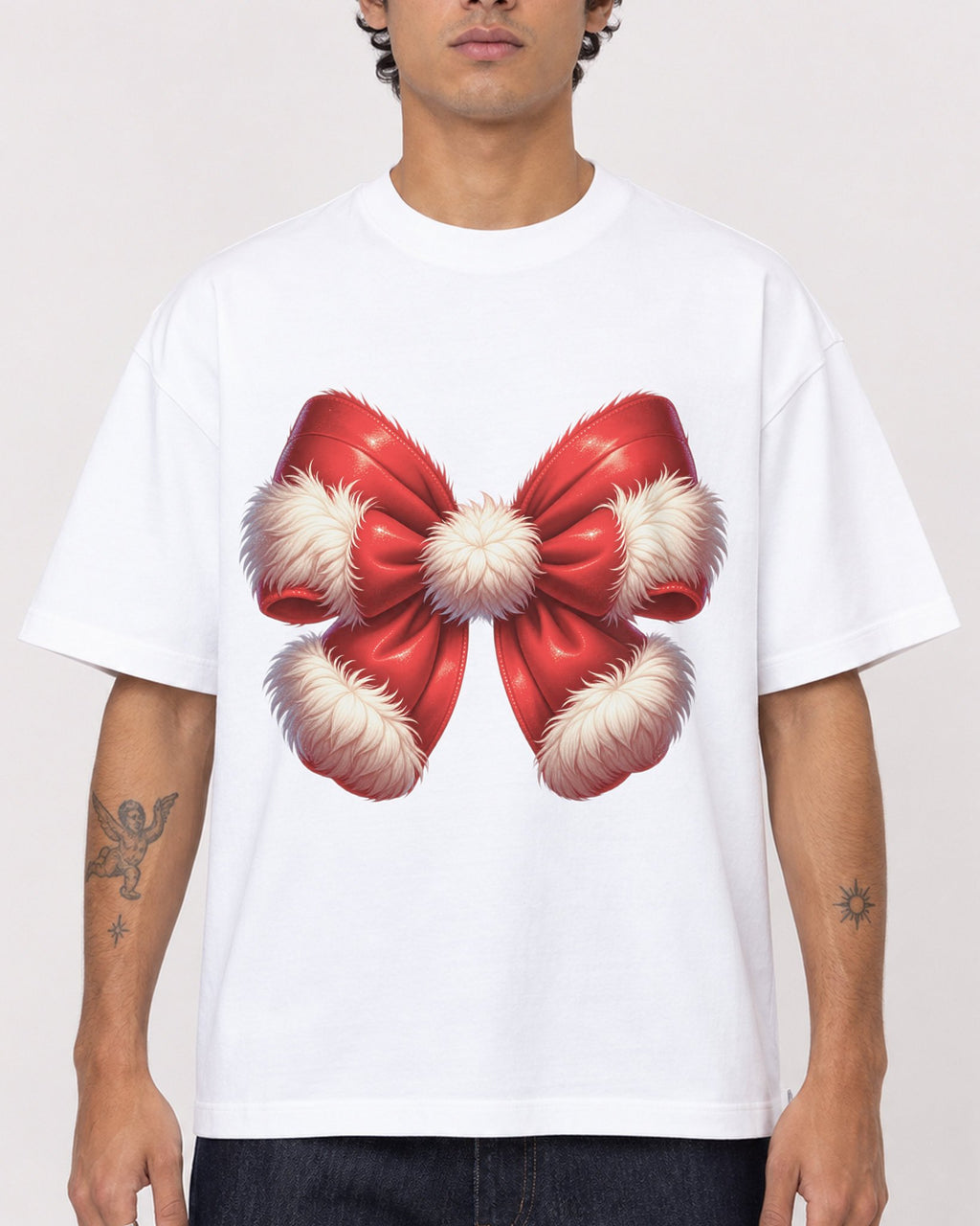 Mockup Boxy Heavyweight Tee White male close-up 06