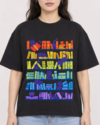 Mockup Boxy Heavyweight Tee Black female close-up 03