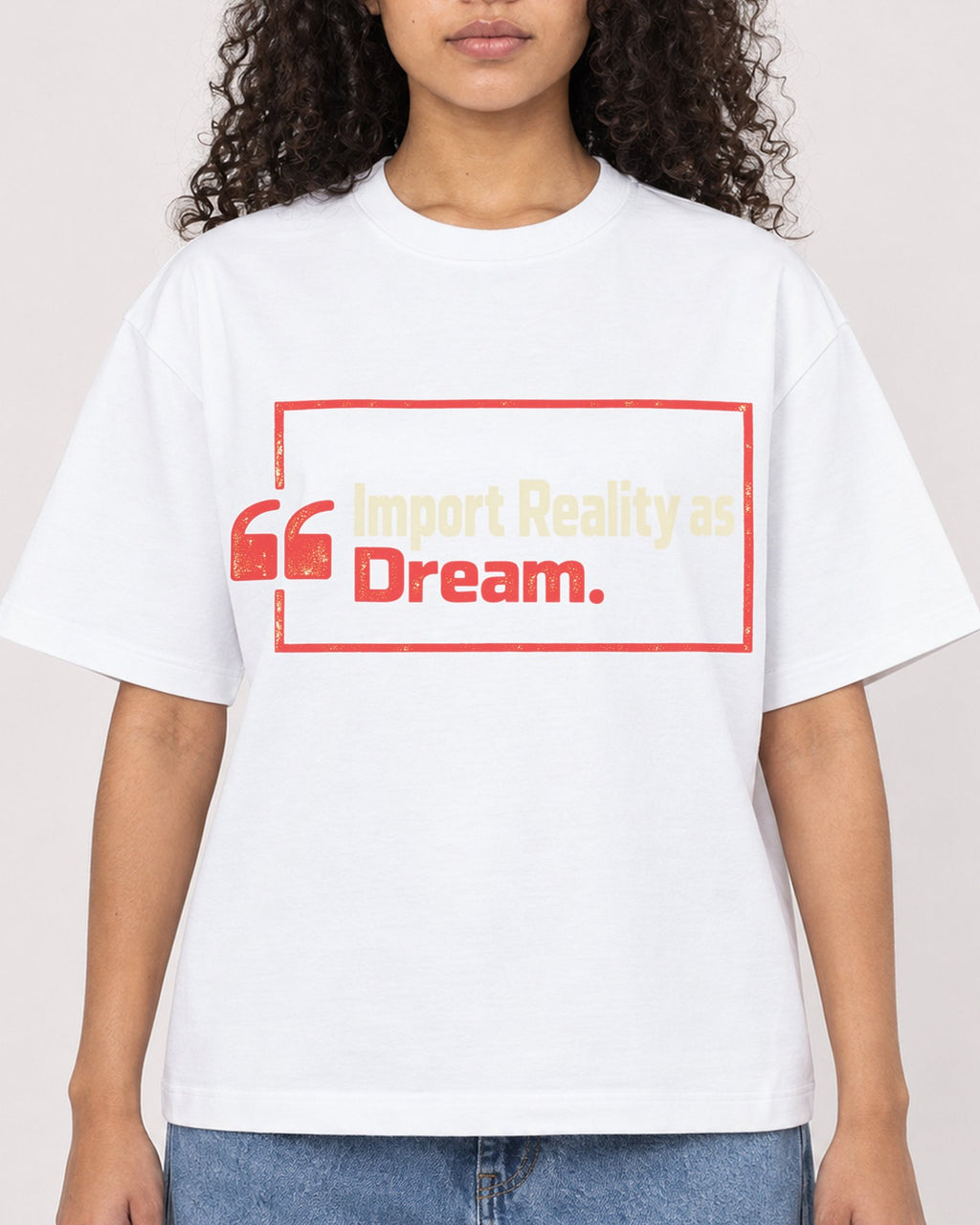 Mockup Boxy Heavyweight Tee White female close-up 10