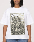 Mockup Boxy Heavyweight Tee White female close-up 15