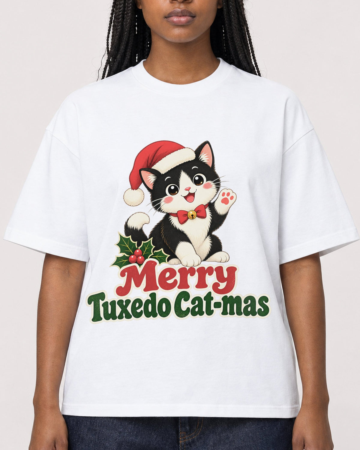 Mockup Boxy Heavyweight Tee White female close-up 04
