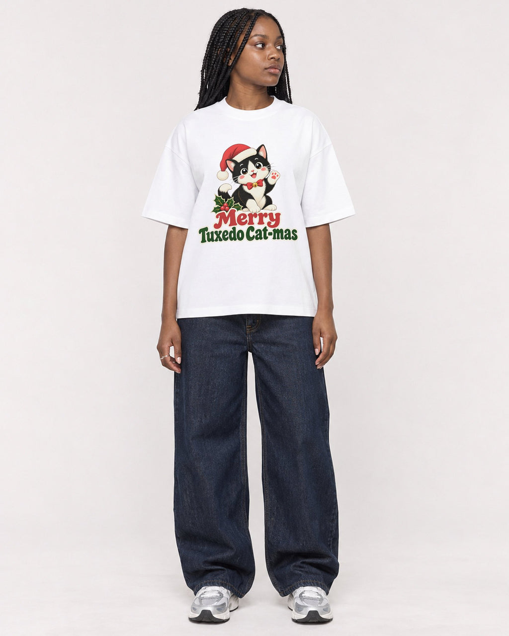 Mockup Boxy Heavyweight Tee White female full-body 04