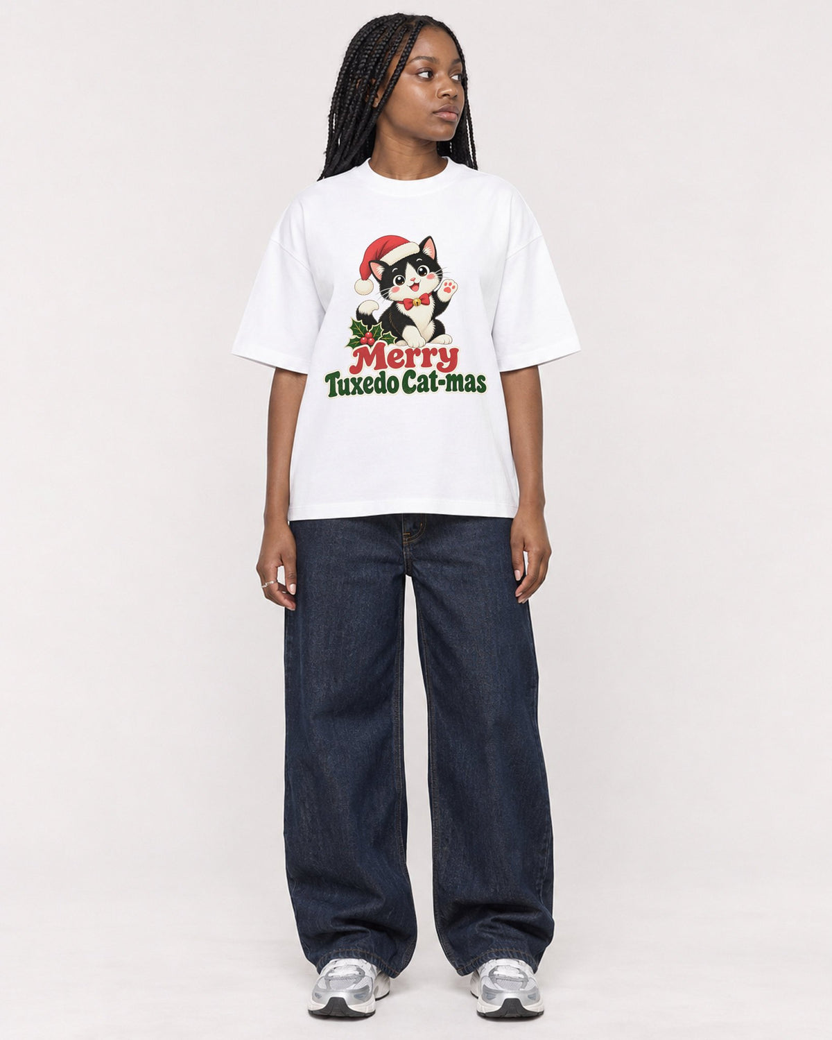 Mockup Boxy Heavyweight Tee White female full-body 04
