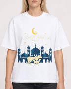 Mockup Boxy Heavyweight Tee White female close-up 08