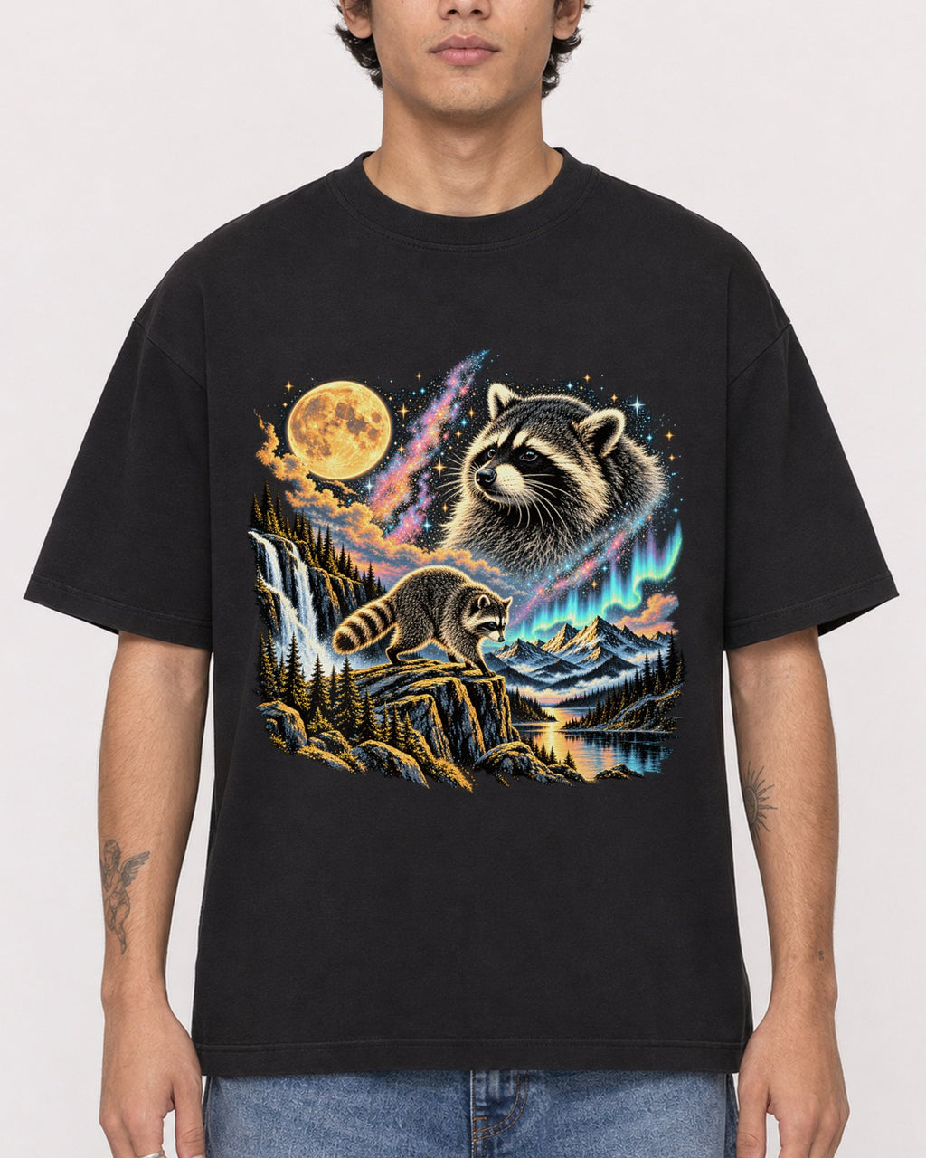 Mockup Boxy Heavyweight Tee Black male close-up 06