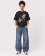 Mockup Boxy Heavyweight Tee Black female full-body 20