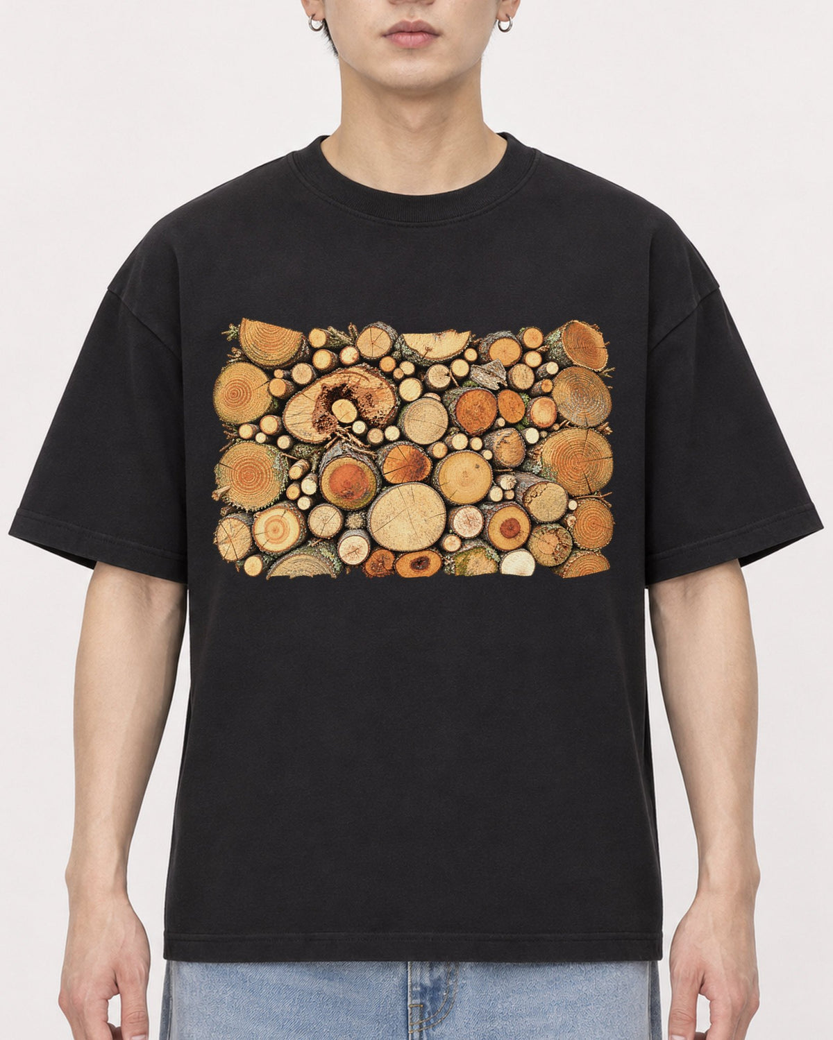 Mockup Boxy Heavyweight Tee Black male close-up 01