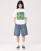 Mockup Boxy Heavyweight Tee White female full-body 01
