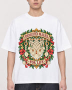 Mockup Boxy Heavyweight Tee White male close-up 01