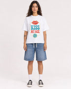 Mockup Boxy Heavyweight Tee White female full-body 06