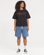 Mockup Boxy Heavyweight Tee Black female full-body 05