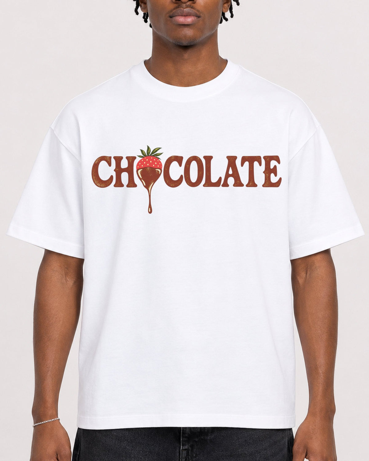 Mockup Boxy Heavyweight Tee White male close-up 05