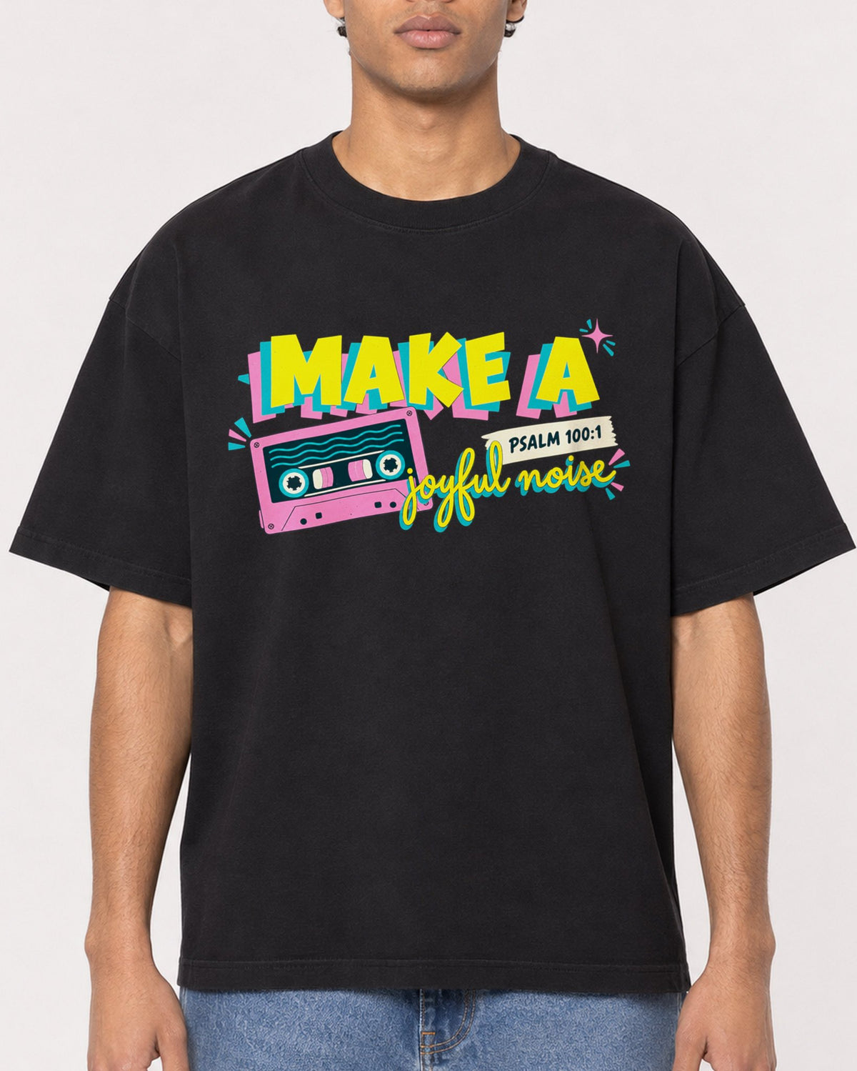 Mockup Boxy Heavyweight Tee Black male close-up 10