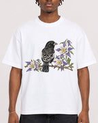 Mockup Boxy Heavyweight Tee White male close-up 05