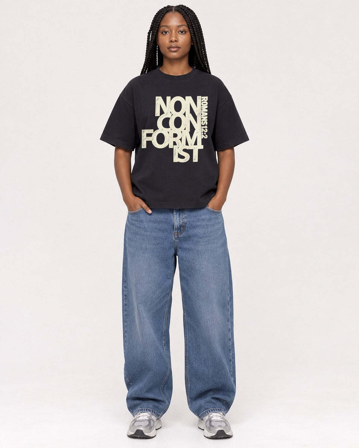 Mockup Boxy Heavyweight Tee Black female full-body 04
