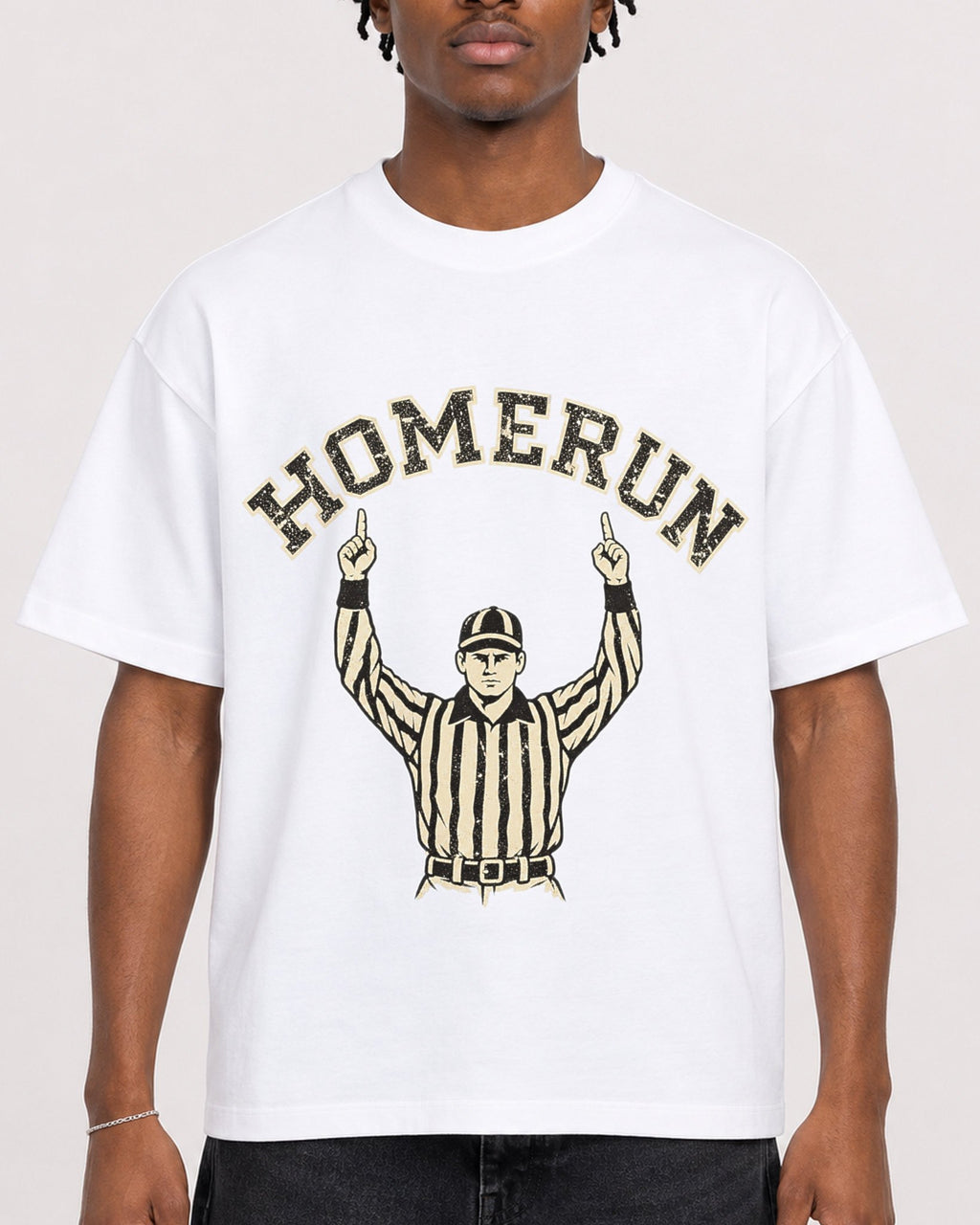 Mockup Boxy Heavyweight Tee White male close-up 05