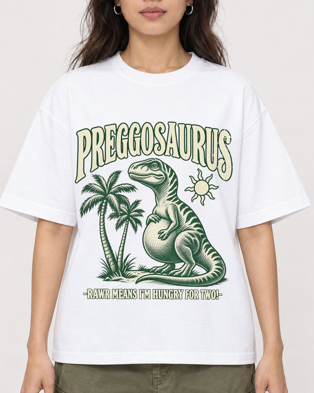 Mockup Boxy Heavyweight Tee White female close-up 02