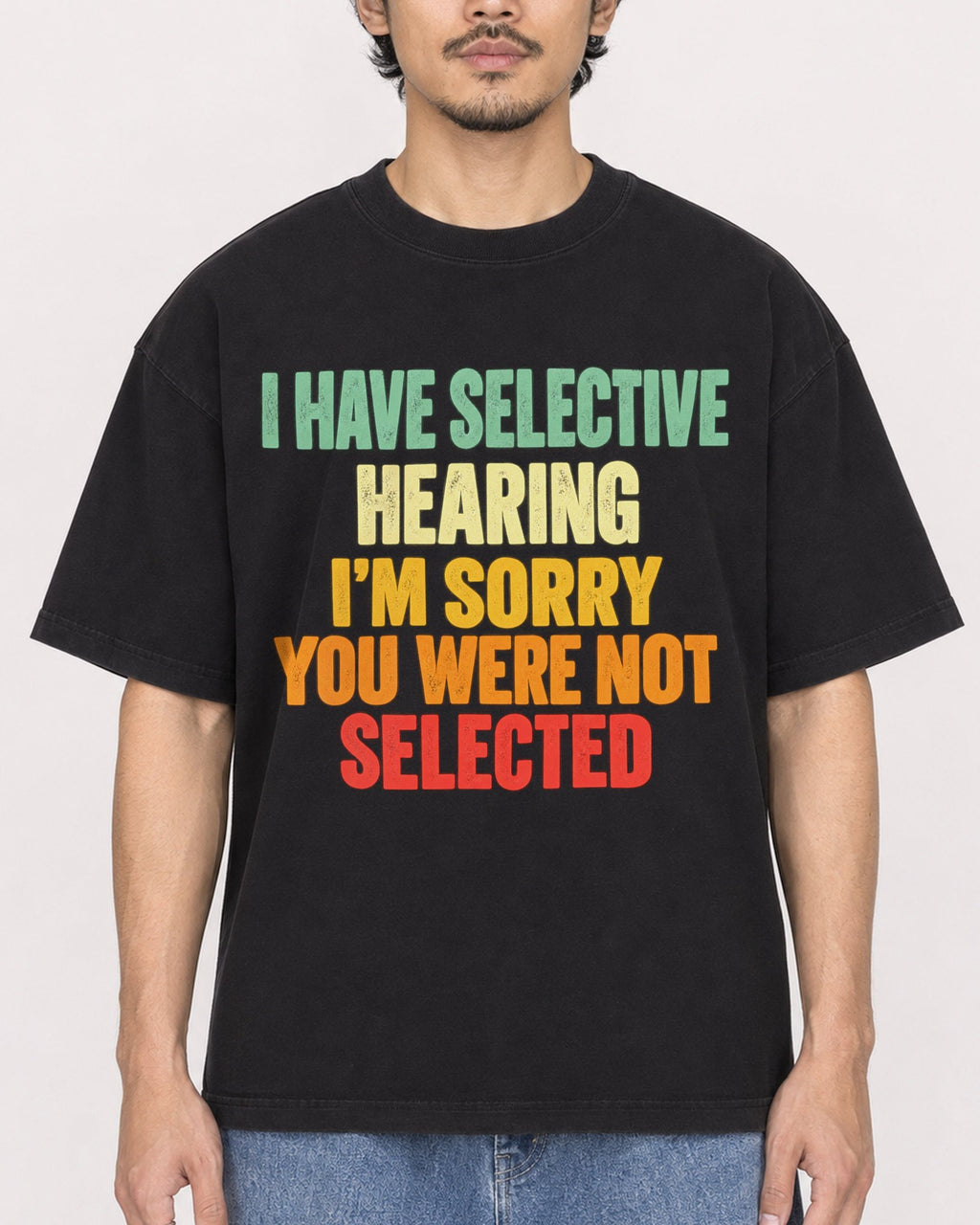 Mockup Boxy Heavyweight Tee Black male close-up 02