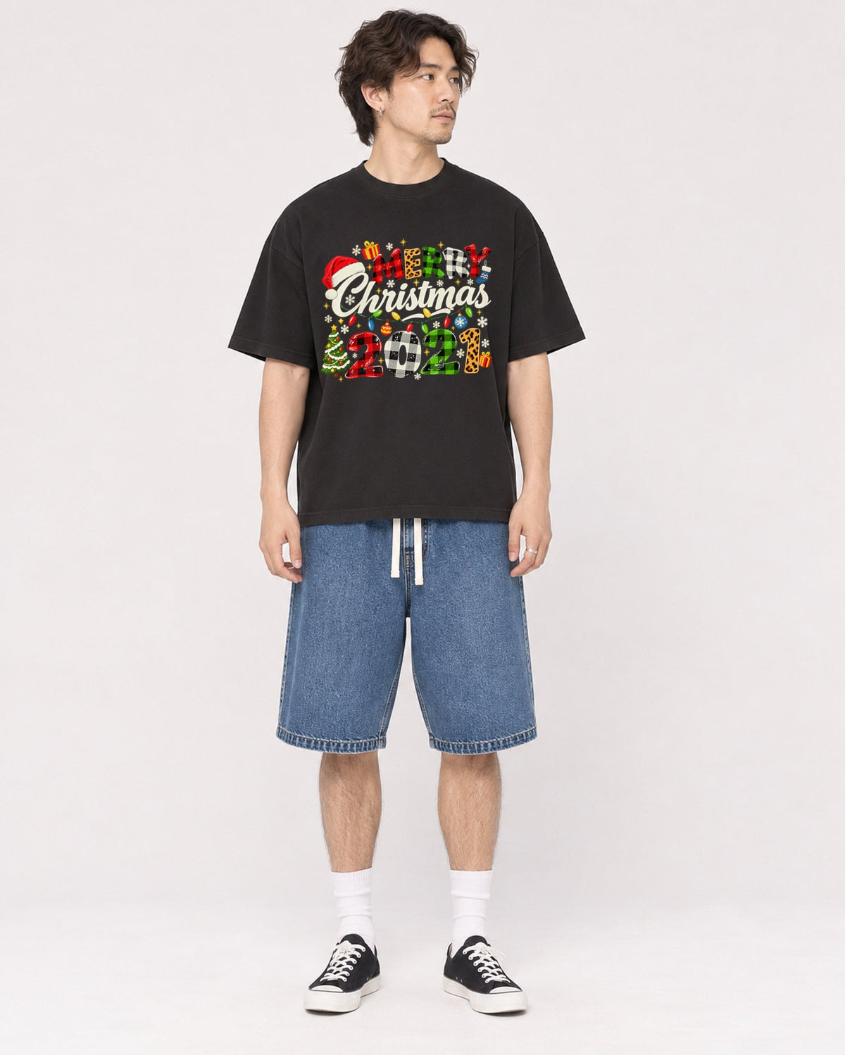 Mockup Boxy Heavyweight Tee Black male full-body 03