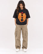 Mockup Boxy Heavyweight Tee Black female full-body 02