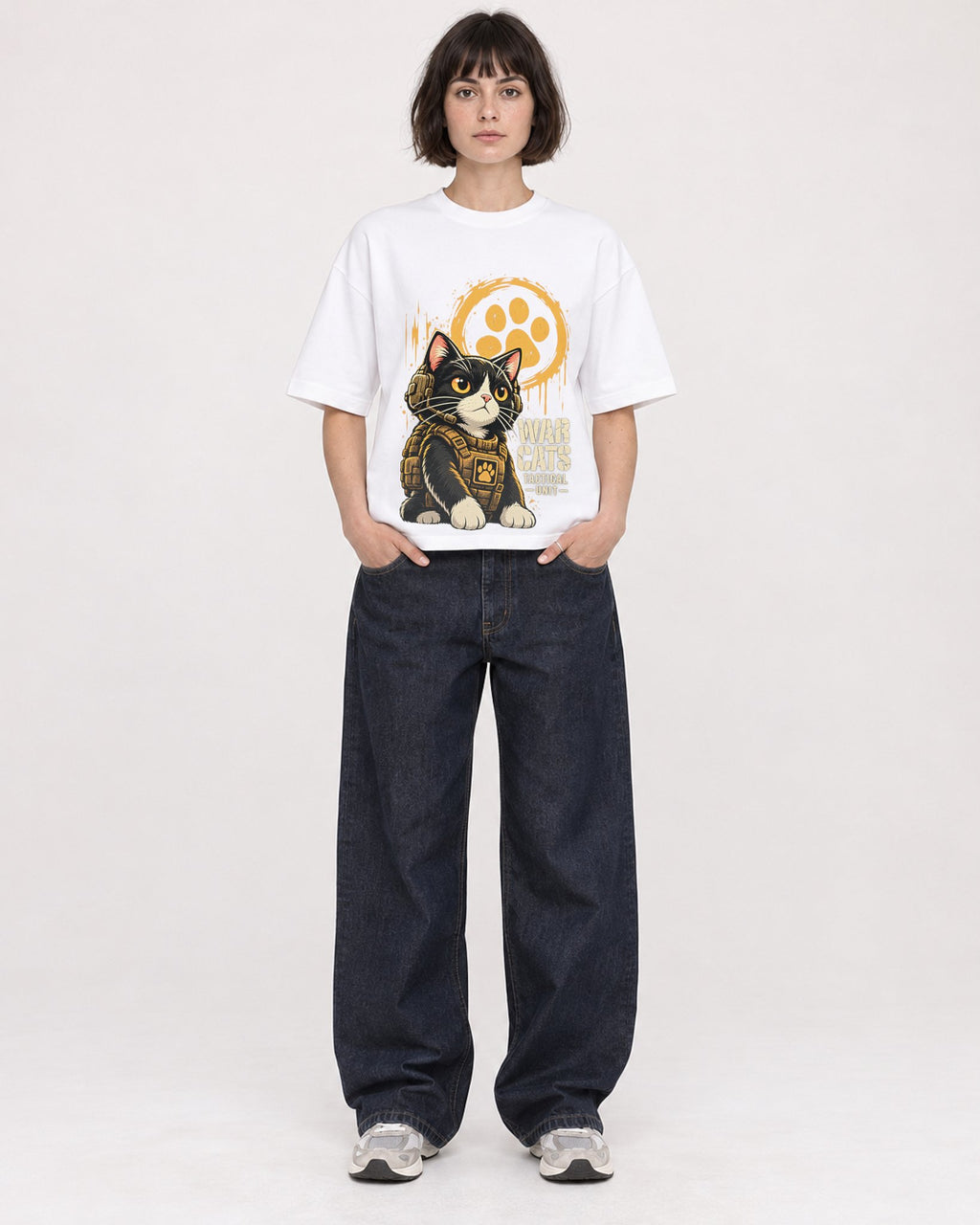 Mockup Boxy Heavyweight Tee White female full-body 39