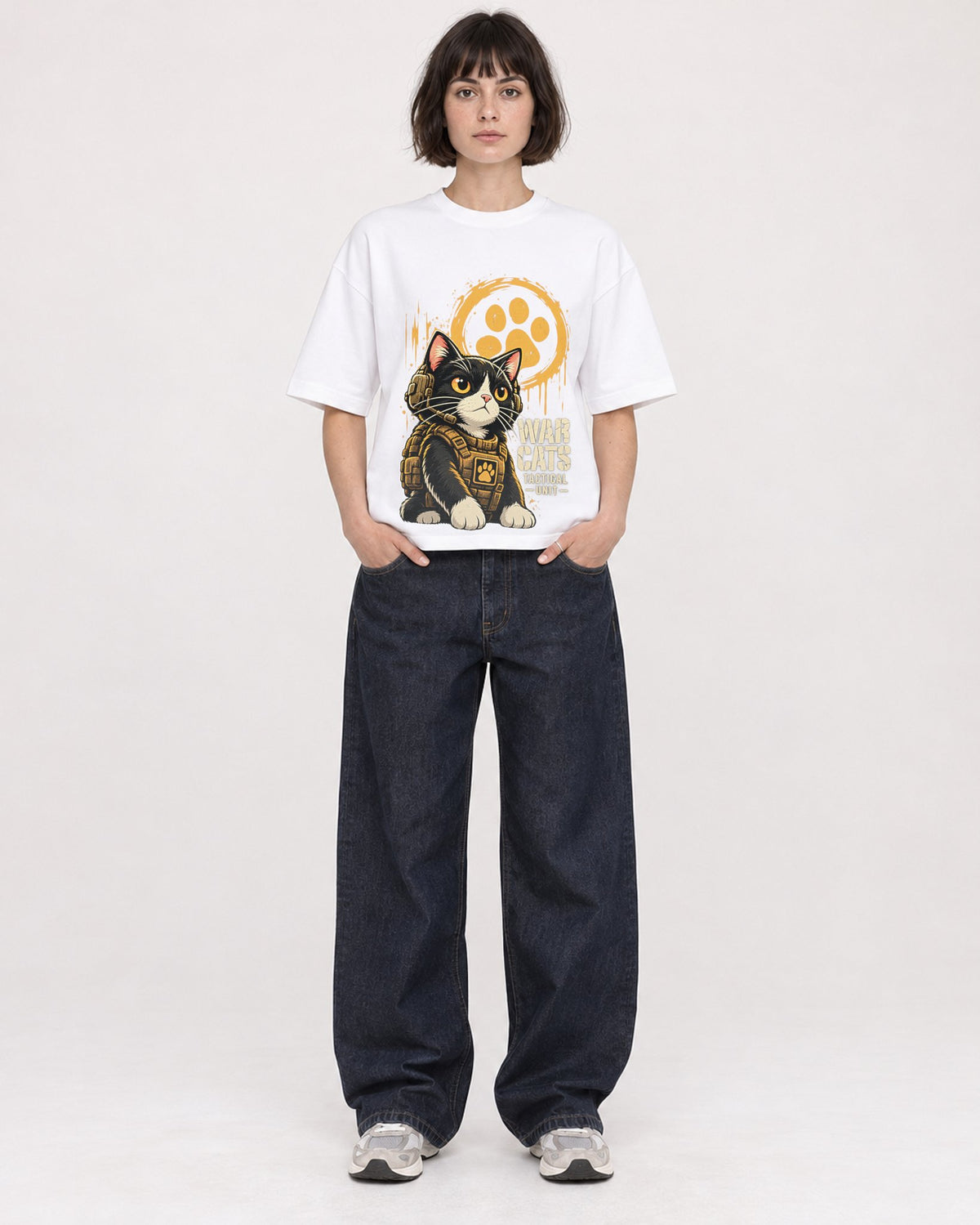 Mockup Boxy Heavyweight Tee White female full-body 39