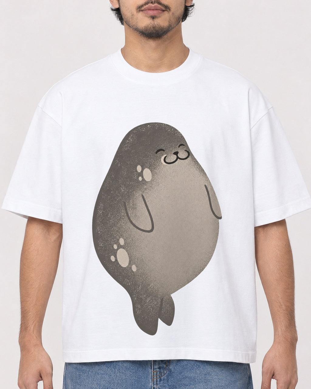 Mockup Boxy Heavyweight Tee White male close-up 02