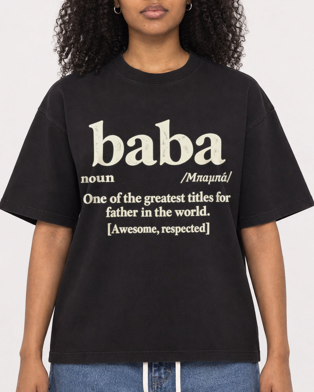 Mockup Boxy Heavyweight Tee Black female close-up 05