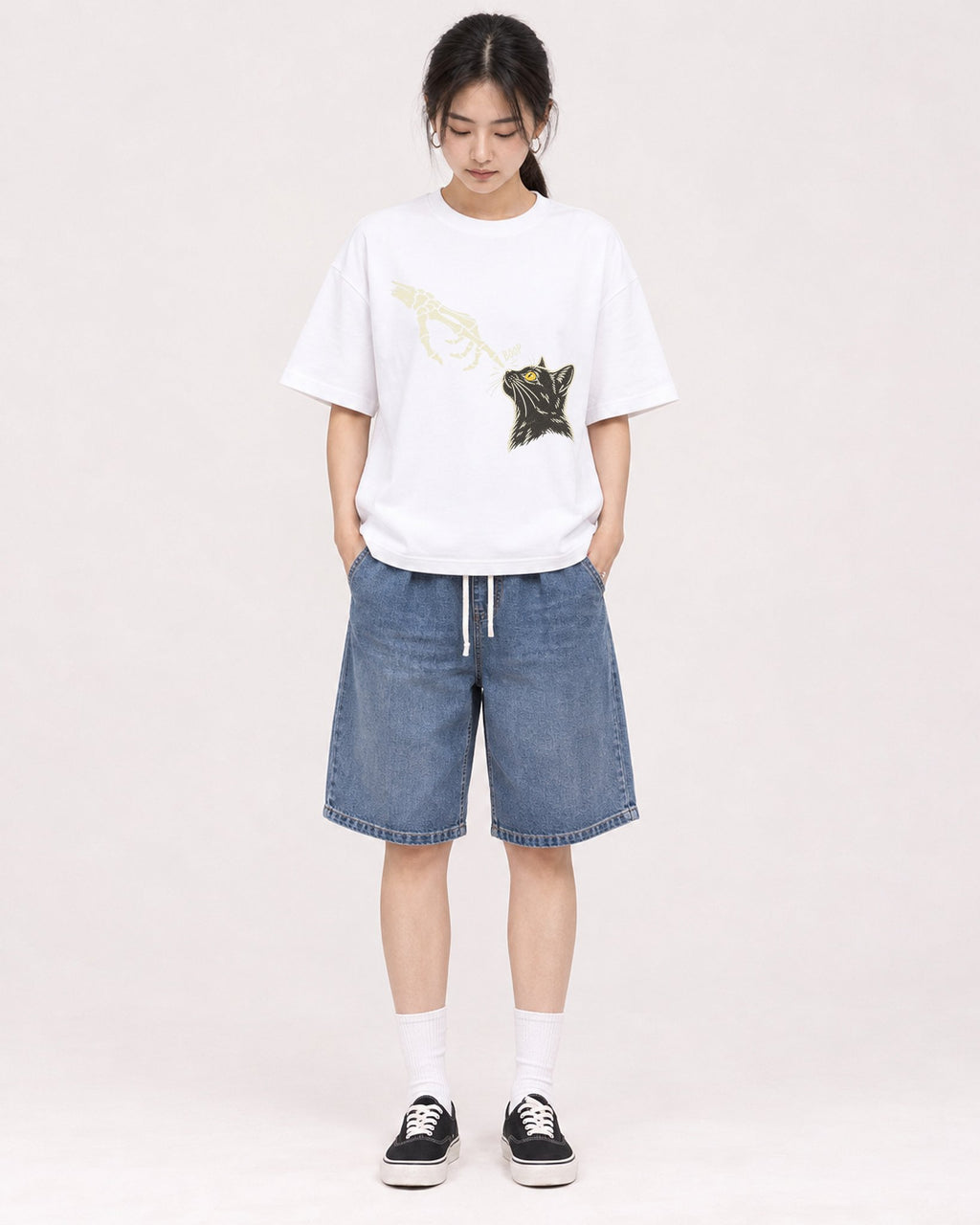 Mockup Boxy Heavyweight Tee White female full-body 21