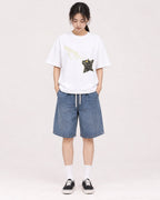 Mockup Boxy Heavyweight Tee White female full-body 21