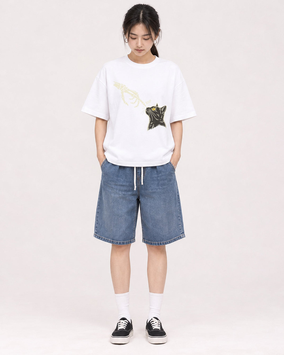 Mockup Boxy Heavyweight Tee White female full-body 21