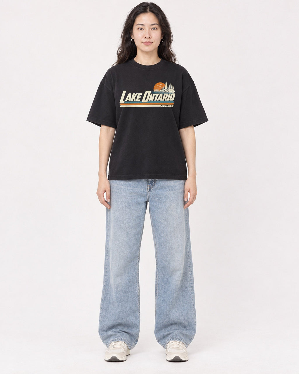 Mockup Boxy Heavyweight Tee Black female full-body 03