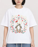 Mockup Boxy Heavyweight Tee White female close-up 11