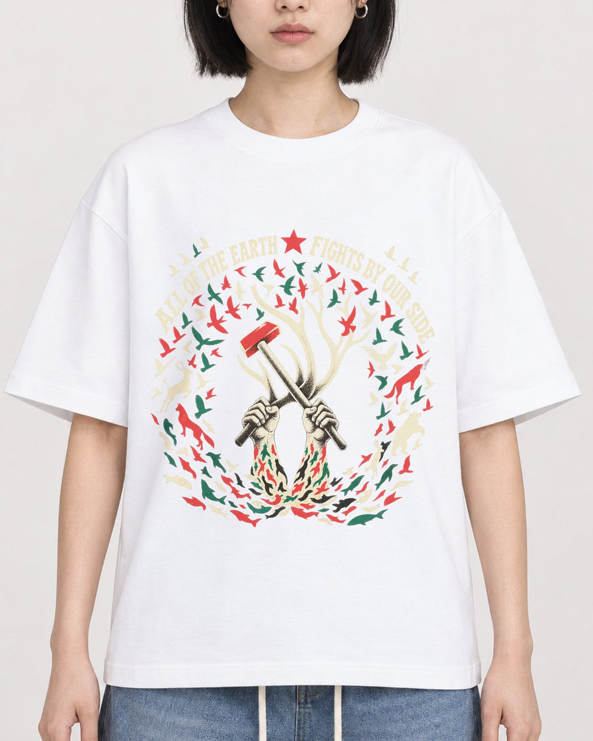 Mockup Boxy Heavyweight Tee White female close-up 11