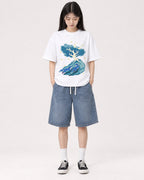 Mockup Boxy Heavyweight Tee White female full-body 01