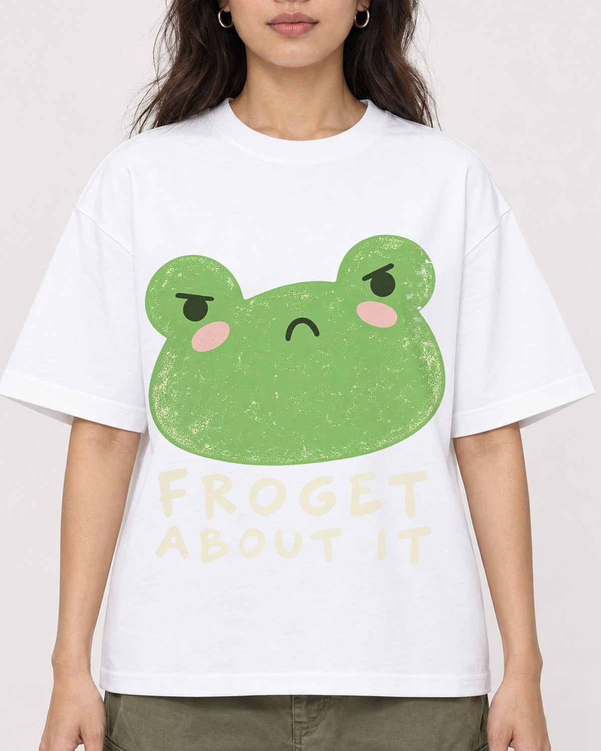 Mockup Boxy Heavyweight Tee White female close-up 02