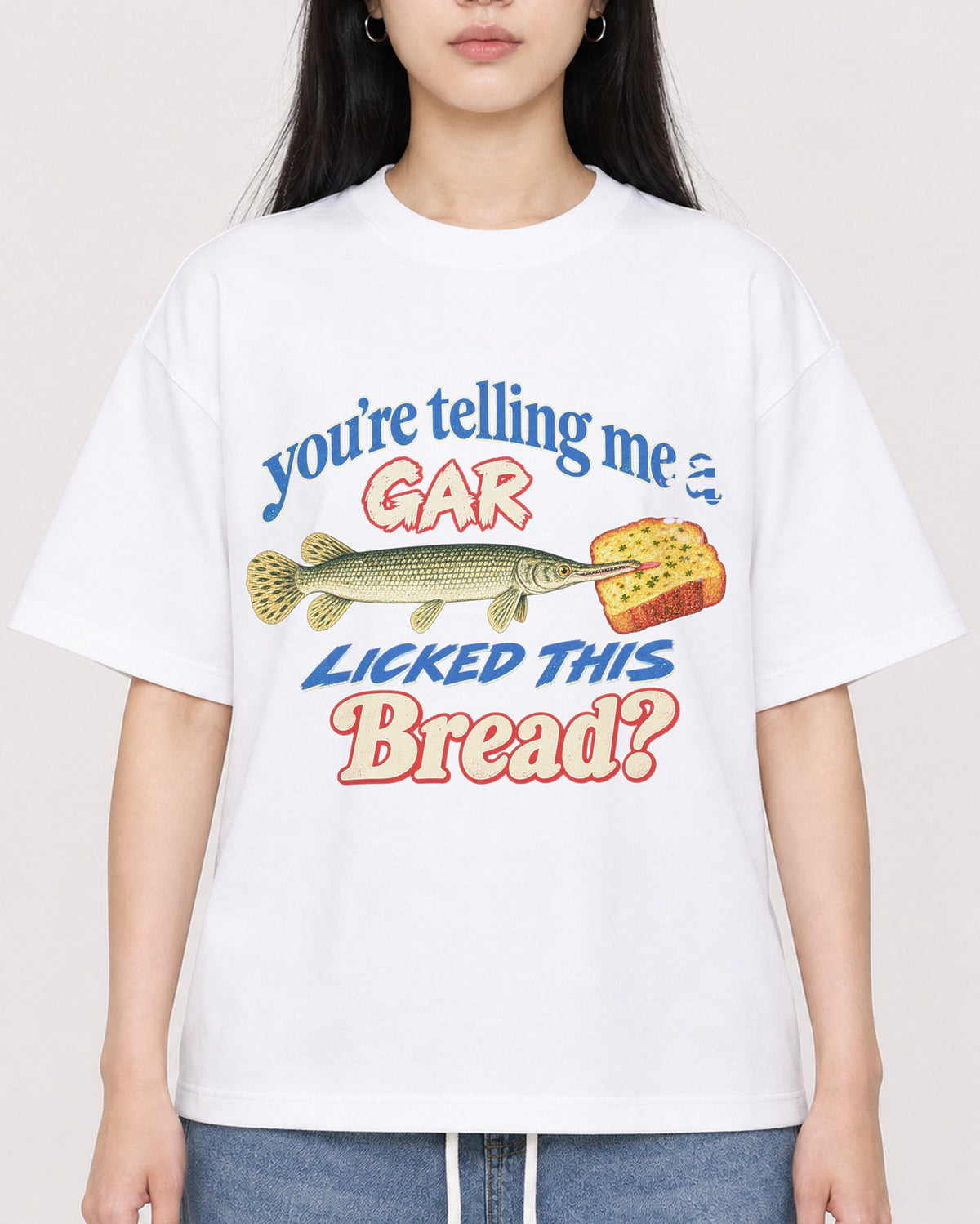 Mockup Boxy Heavyweight Tee White female close-up 01