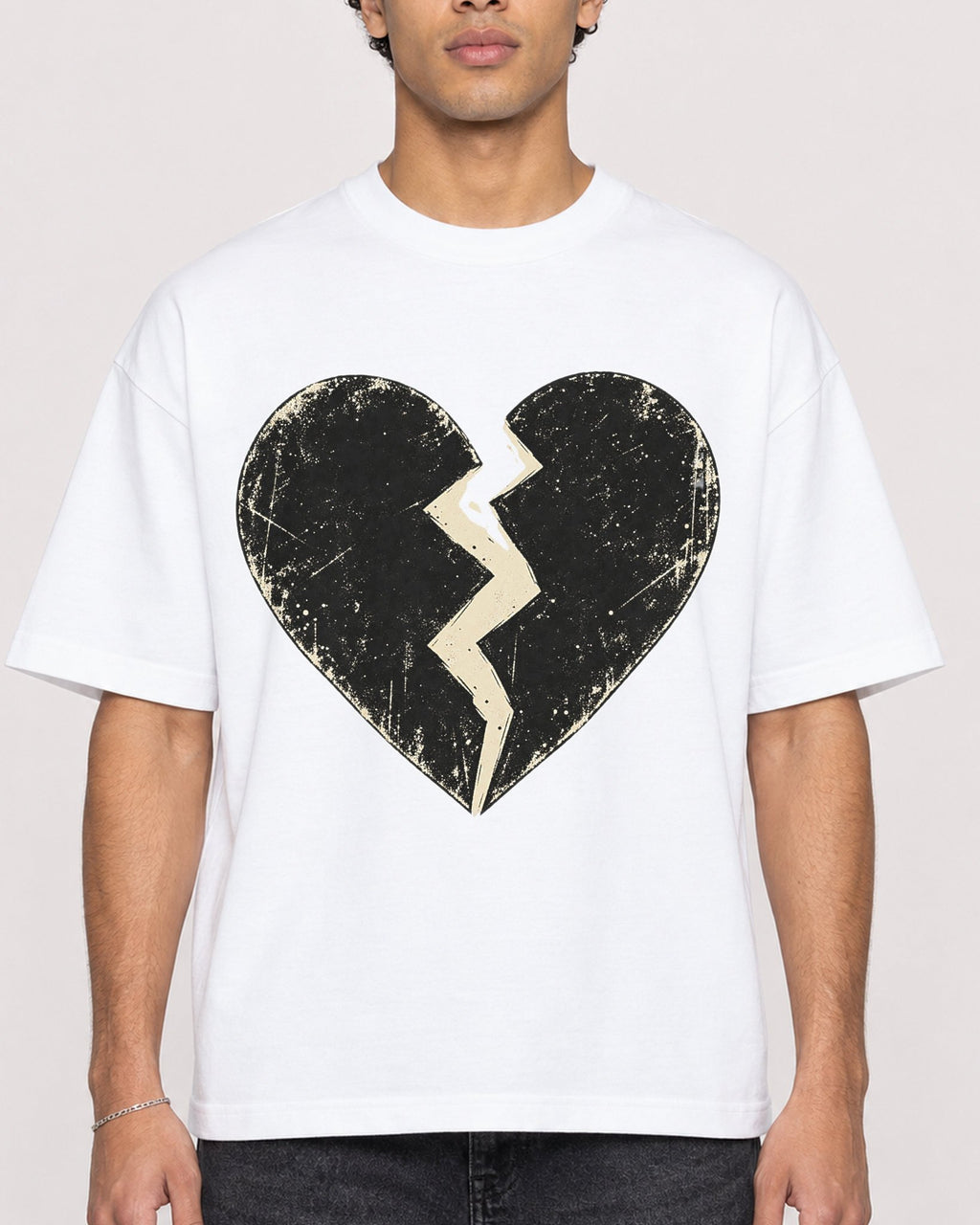 Mockup Boxy Heavyweight Tee White male close-up 10