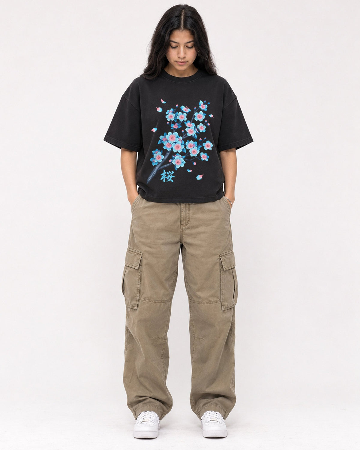 Mockup Boxy Heavyweight Tee Black female full-body 46
