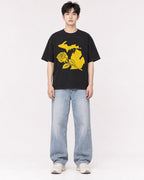Mockup Boxy Heavyweight Tee Black male full-body 01