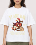Mockup Boxy Heavyweight Tee White female close-up 02