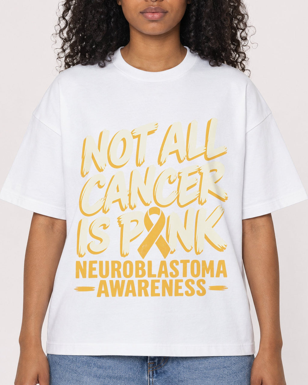 Mockup Boxy Heavyweight Tee White female close-up 05