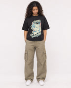 Mockup Boxy Heavyweight Tee Black female full-body 10