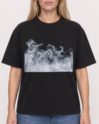 Mockup Boxy Heavyweight Tee Black female close-up 08